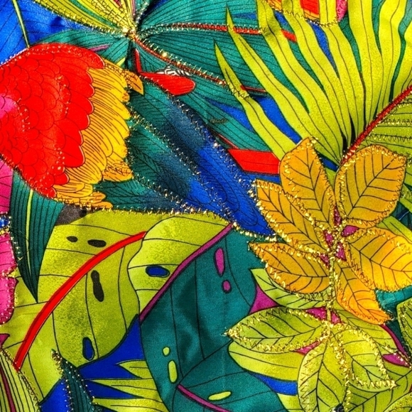 Fuji Parrots Quilted Bag - Picture 2 of 8